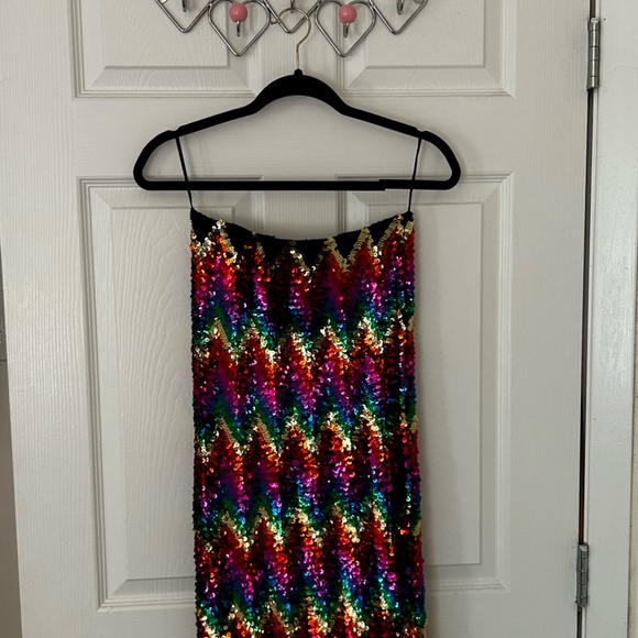 Sequin Rainbow Dress (elastic) - Picture 3 of 12